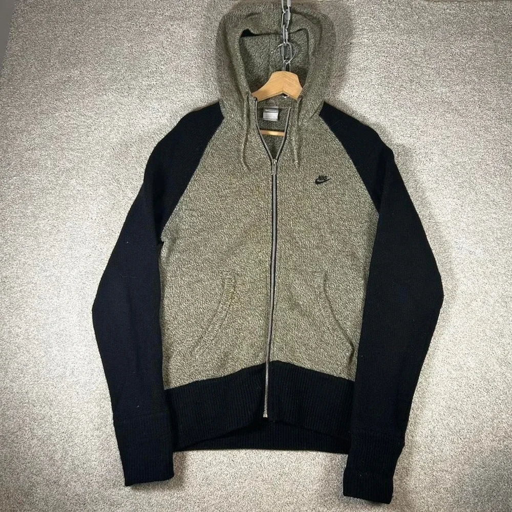 Vintage 2000s Nike brown and black knit wool skater zip up hoodie Size L